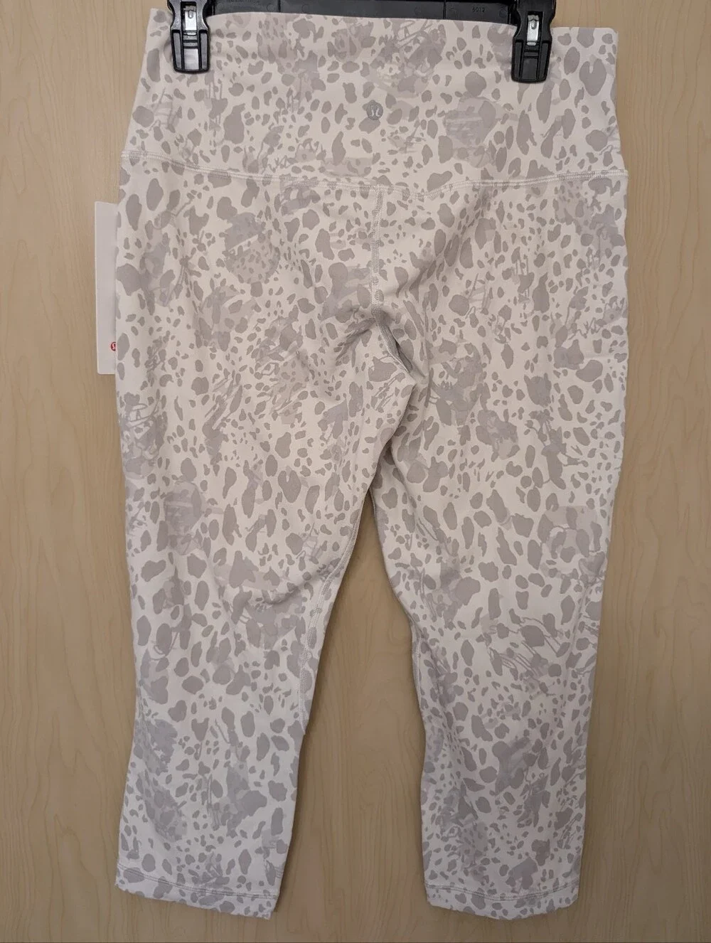 Lululemon Align White & Light Gray Leopard Print Leggings - Picture 4 of 7